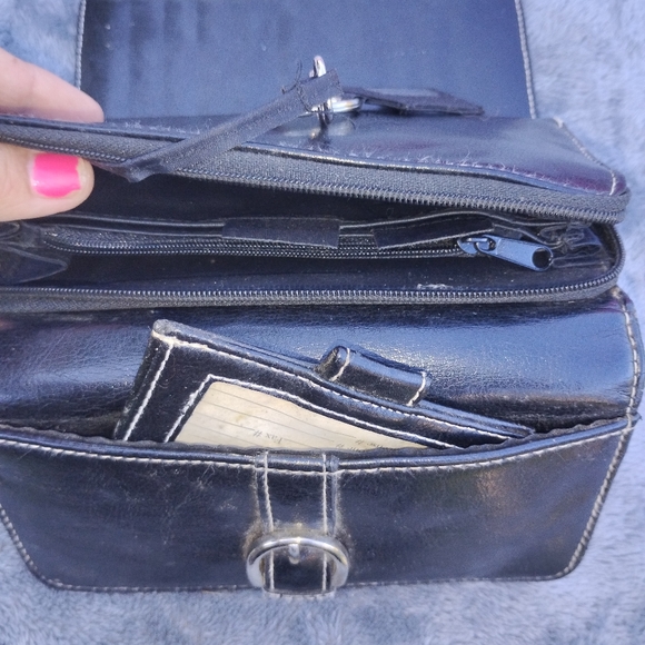 Michael Kors wallet - Picture 3 of 3